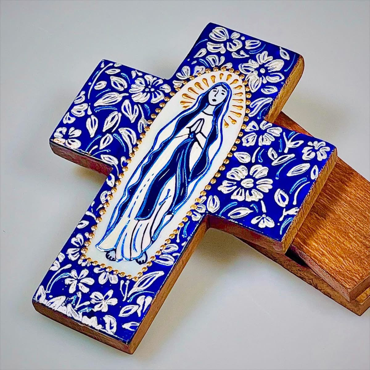 Lourdes (Classic Icon Style) - Desk Cross w/ Hook and Stand