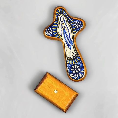 Magnetic Base Palm Cross "Mama Mary" - Wooden Holding Cross